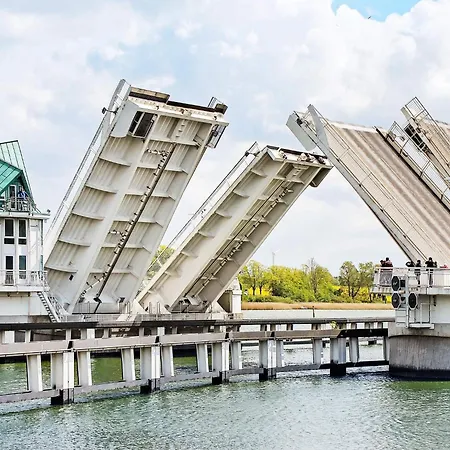 20 Person In Hasselberg カッペルン
