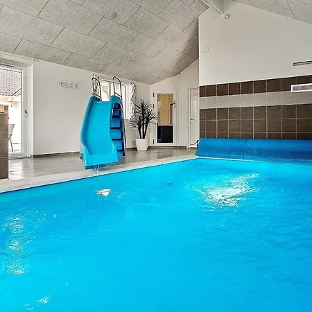 5 Star In Holiday home